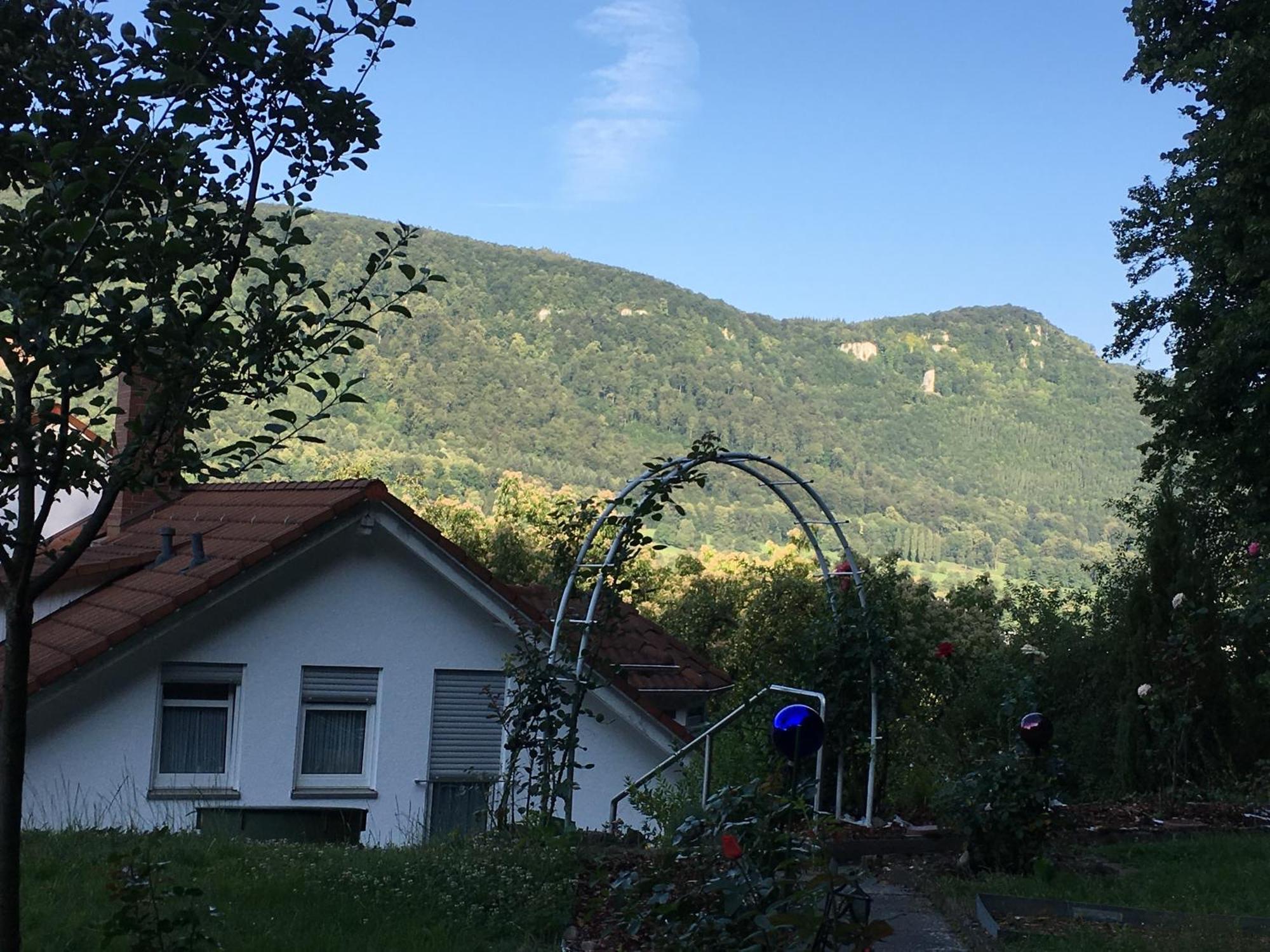 Haus Am Sonnenhuegel Lägenhet Bad Urach Exteriör bild